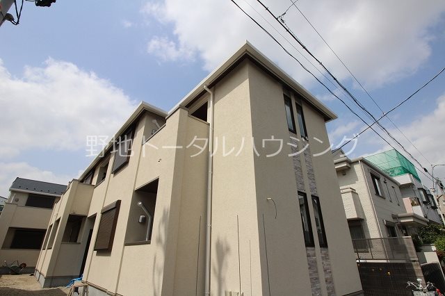 外観 横 2021.04.01.jpg